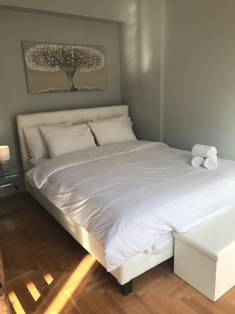 City Life Apartment In Athens Heart Экстерьер фото
